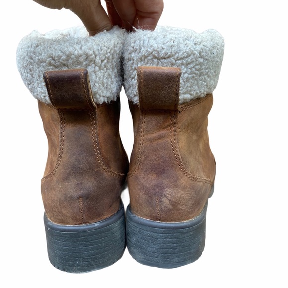 Clark’s Orinoco Dusk Shearling Lined Lace Up Boot - Picture 7 of 8